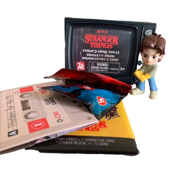 Stranger Things Capsule Steve Figure - Picture 3 of 4